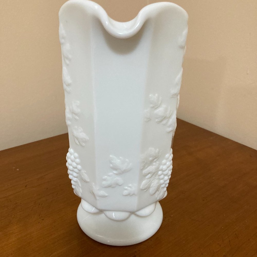 Vintage Milk Glass Pitcher Westmoreland 9" Vines Grape - Picture 3 of 6